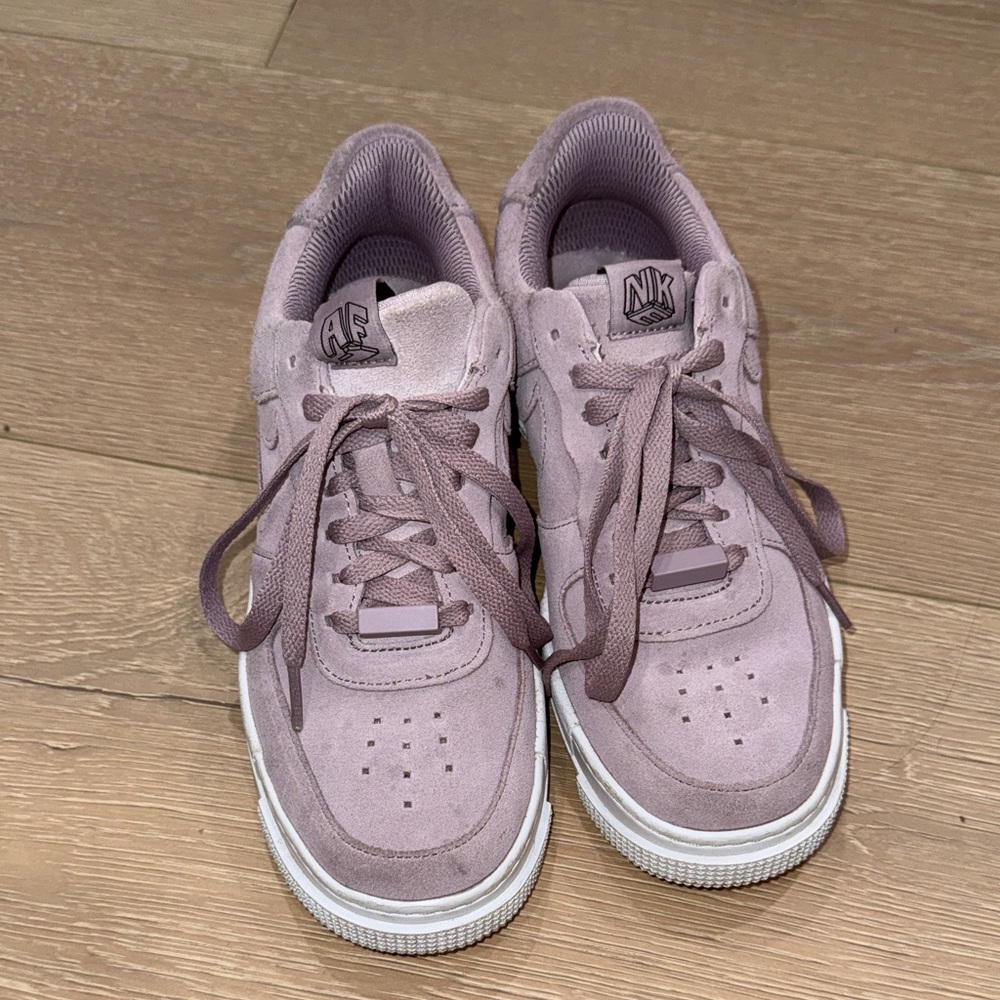 Nike Women's Sneakers in Mauve and White